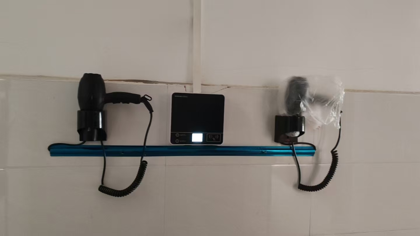 興邦校園共享吹風(fēng)機(jī) 興邦校園共享吹風(fēng)機(jī)